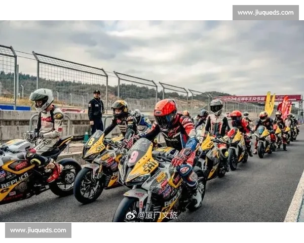 极速争锋赛道争锋F1顶尖车手巅峰对抗战 极速争锋赛道争锋F1顶尖车手巅峰对抗战